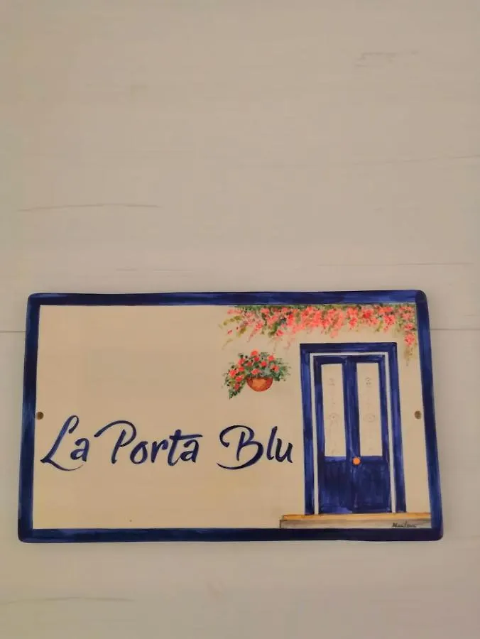 Villa La Porta Blu à Teulada 0*,