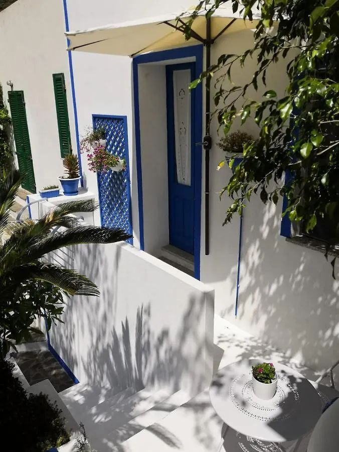 Villa La Porta Blu à Teulada Hébergement de vacances